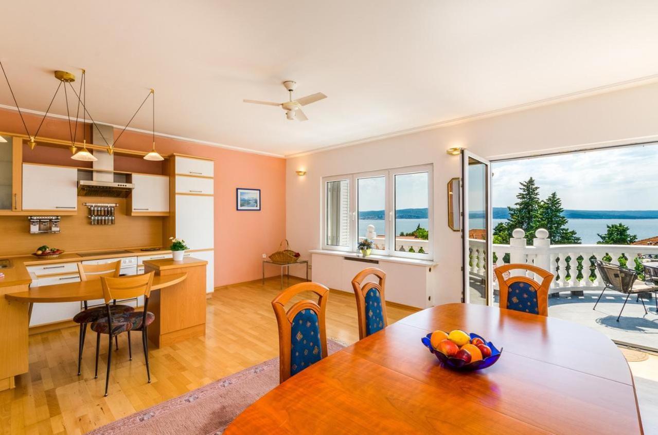 Jurincic Apartamento Crikvenica Quarto foto