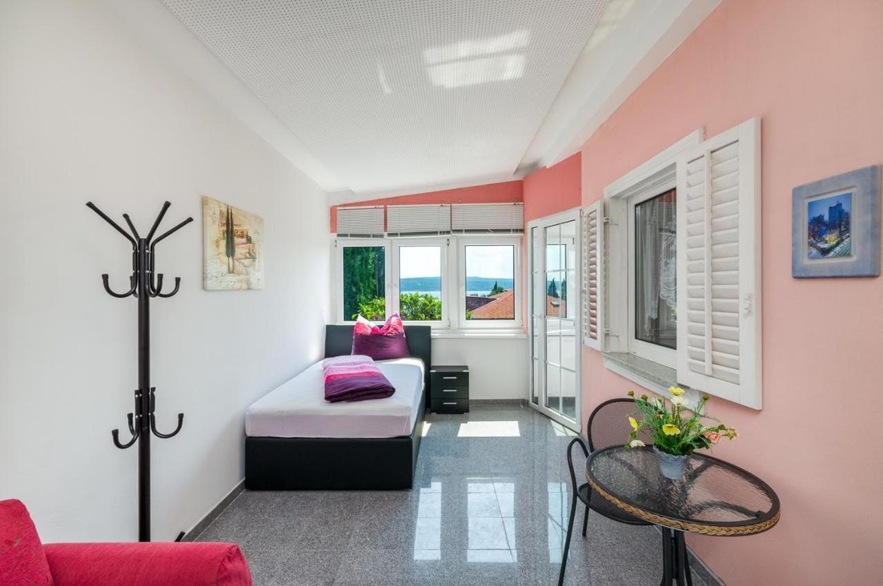 Jurincic Apartamento Crikvenica Quarto foto