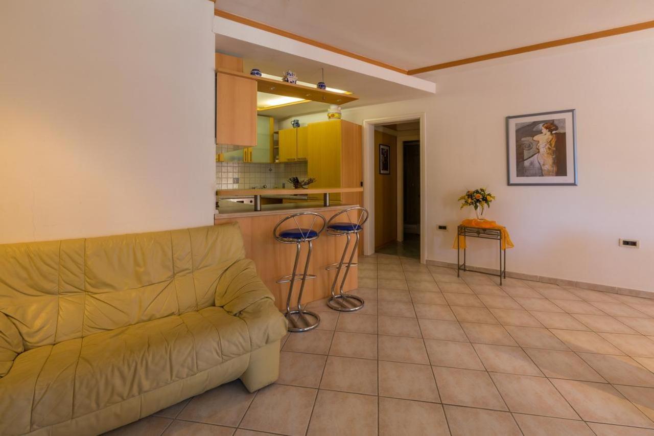 Jurincic Apartamento Crikvenica Quarto foto